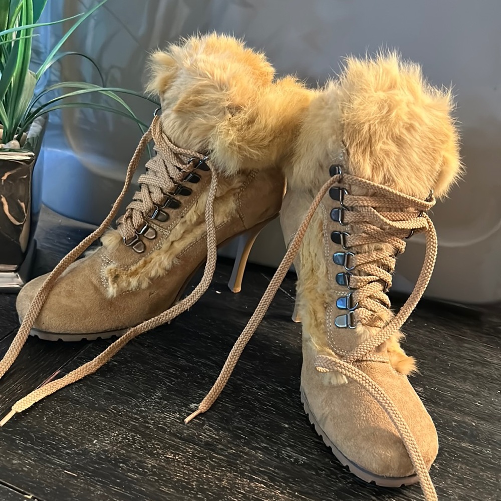 Tim Girl Fur Booties